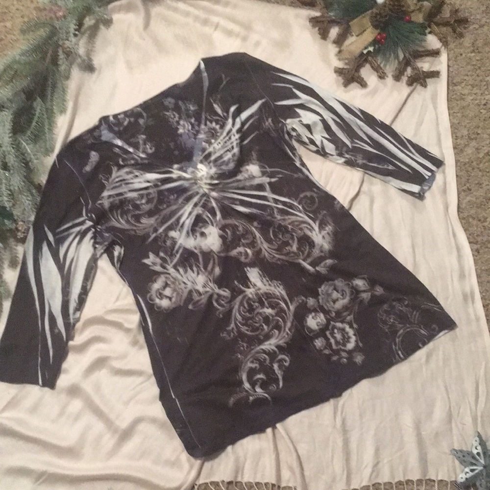 Women’s long sleeve shirt mushka brand